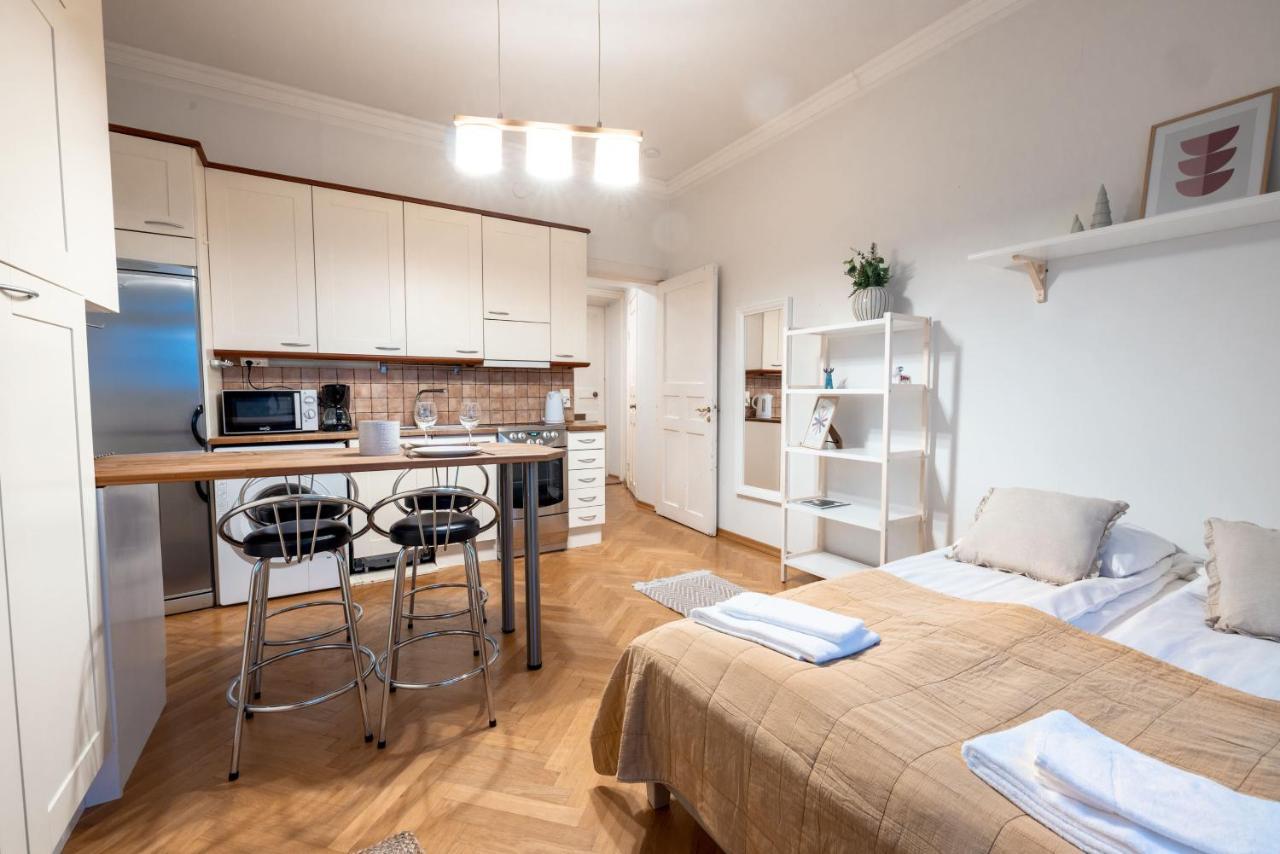 2Ndhomes Cozy & Compact Top Floor Studio In Erottaja Гельсінкі Екстер'єр фото
