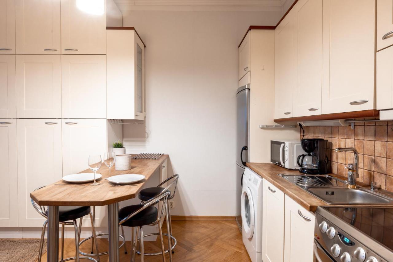 2Ndhomes Cozy & Compact Top Floor Studio In Erottaja Гельсінкі Екстер'єр фото