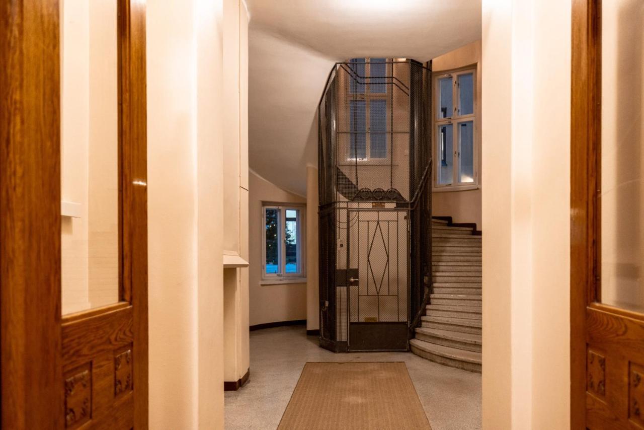 2Ndhomes Cozy & Compact Top Floor Studio In Erottaja Гельсінкі Екстер'єр фото